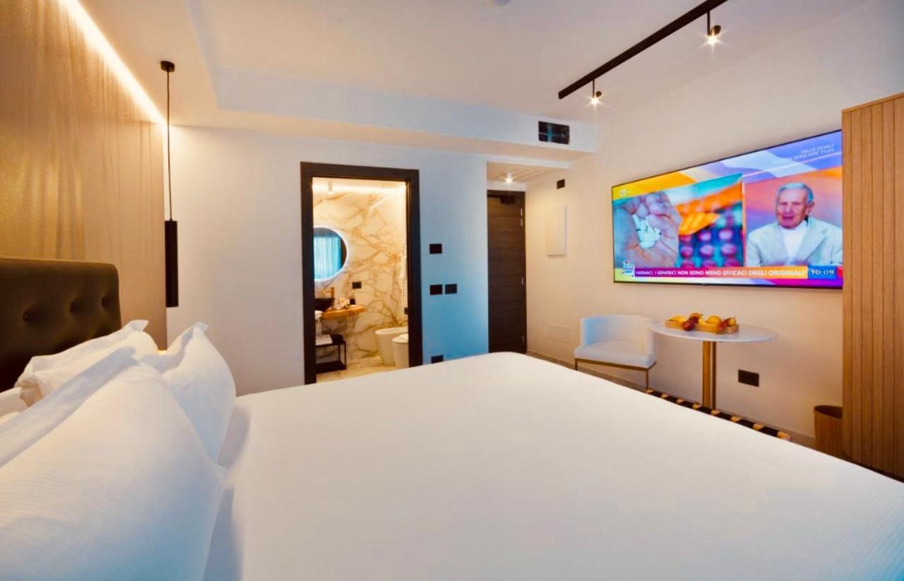 Boutique Hotel Sirmione Bagian luar foto