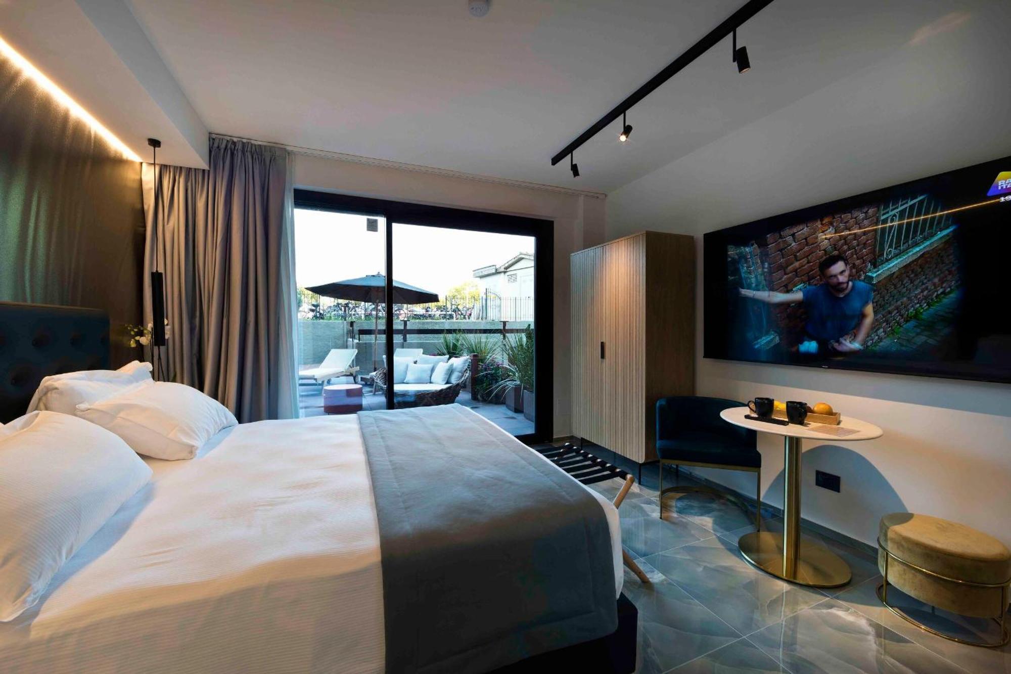 Boutique Hotel Sirmione Bagian luar foto