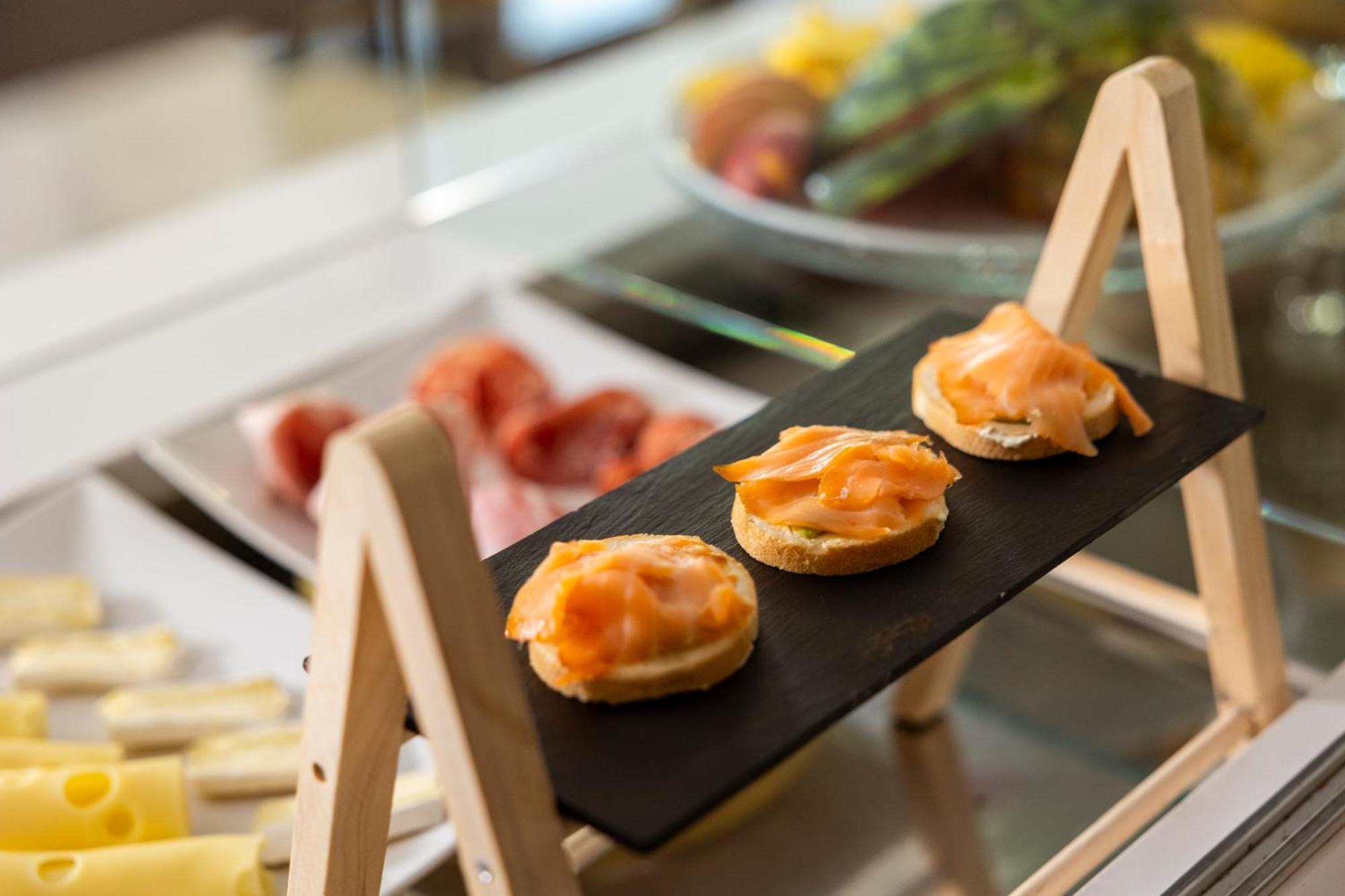 Boutique Hotel Sirmione Bagian luar foto