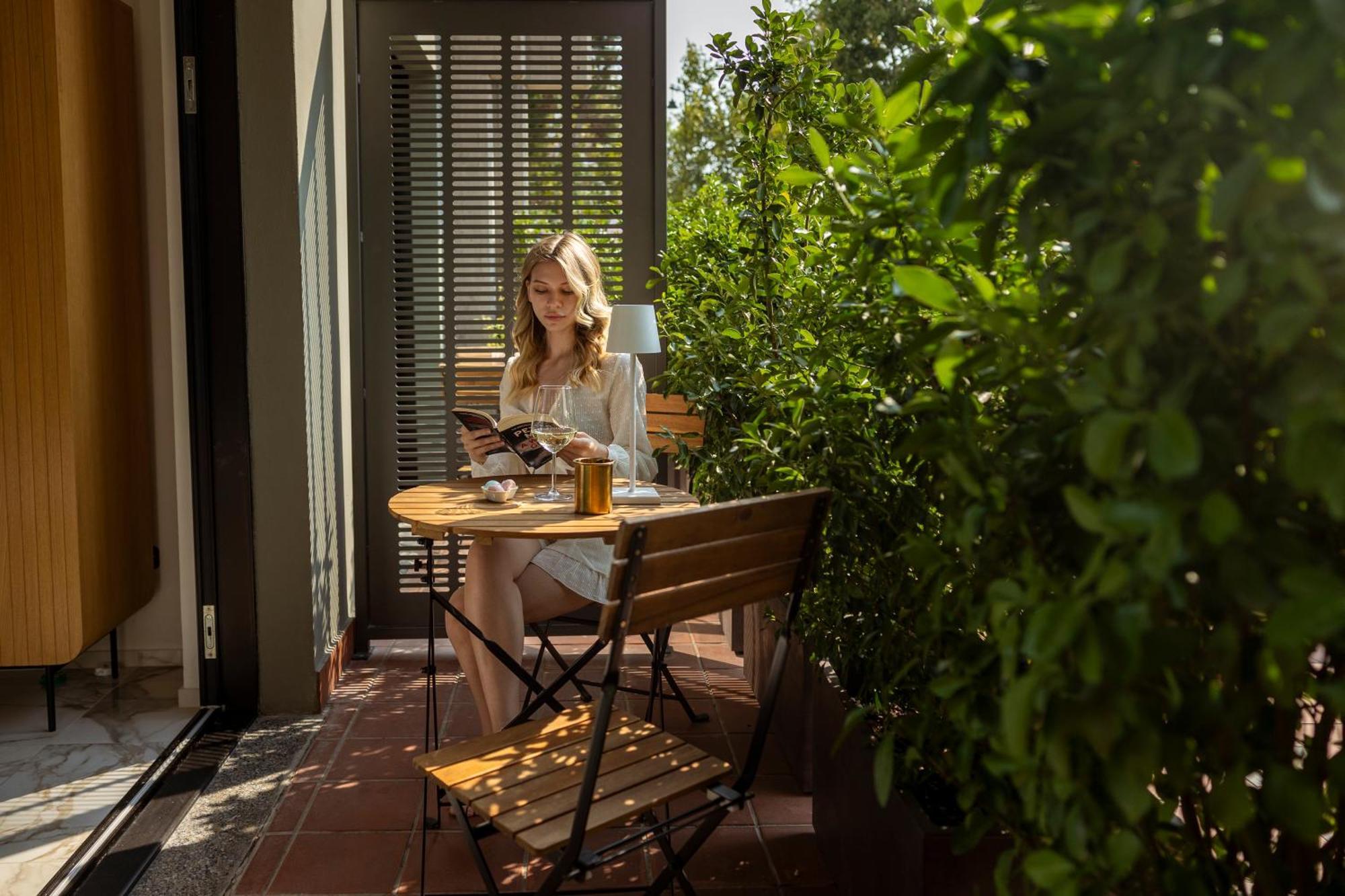 Boutique Hotel Sirmione Bagian luar foto